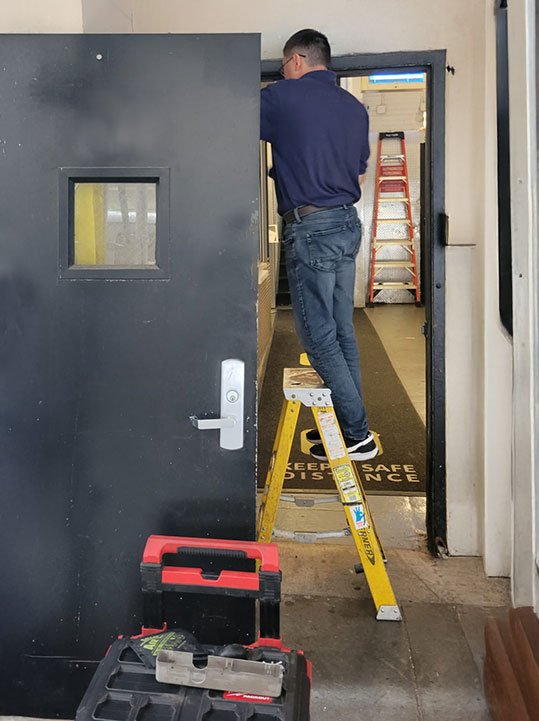 Metal Door Repair NYC | Hollow Metal & Steel Door Repair 5 Metal doors are widely used in commercial buildings throughout New York City because of their durability, security, and fire resistance. At Door Repair NYC, we provide professional metal door repair services for storefronts, office buildings, schools, warehouses, and commercial facilities across all five boroughs. Metal door repair NYC
